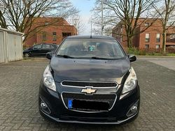 Schwarz Gebraucht 2014 Chevrolet Spark Kleinwagen | 2.400 € (Fairer Preis)
