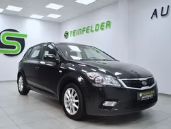 Zilinaschwarz met. Gebraucht 2010 Kia Ceed Limousine | 4.490 € (Teuer)