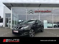 Schwarz Gebraucht 2016 Nissan Qashqai Tekna SUV | 13.900 € (Fairer Preis)