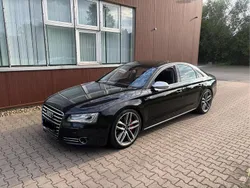 Schwarz Gebraucht 2010 Audi A8 Limousine | 10.500 €