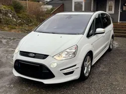 Weiß Gebraucht 2014 Ford S-MAX Titanium Van / Kleinbus | 10.550 € (Etwas zu teuer)