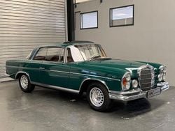 Grün Gebraucht 1968 Mercedes W111 SE Coupé | 61.850 €