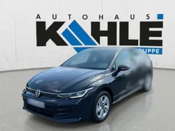Grau Gebraucht 2025 VW Golf VIII Life Limousine | 25.890 € (Guter Preis)