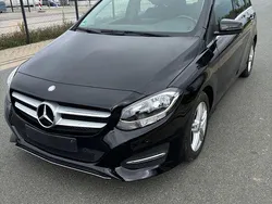 Schwarz Gebraucht 2016 Mercedes B180 Van / Kleinbus | 12.999 € (Fairer Preis)