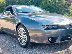 Grau Gebraucht 2006 Alfa Romeo Spider Cabrio | 15.900 €