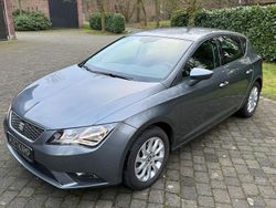 Grau Gebraucht 2013 Seat Leon Style Limousine | 6.999 € (Guter Preis)