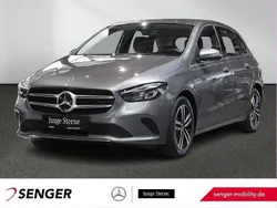 Andere Gebraucht 2021 Mercedes B250e Style Van / Kleinbus | 26.840 € (Fairer Preis)
