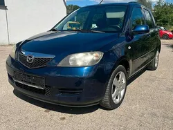 Blau Gebraucht 2004 Mazda 2 Comfort Kleinwagen | 1.699 € (Fairer Preis)