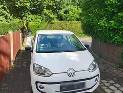 Weiß Gebraucht 2014 VW up! Edition Kleinwagen | 2.990 € (Fairer Preis)