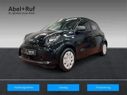 Schwarz Gebraucht 2022 Smart ForFour Electric Drive Limousine | 8.889 € (Guter Preis)