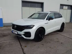 Oryxweiß perlmutteffekt Gebraucht 2020 VW Touareg R-line SUV | 54.990 €