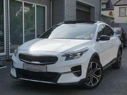 Weiß Gebraucht 2022 Kia XCeed Black Xdition SUV | 22.870 € (Fairer Preis)
