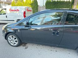 Schwarz Gebraucht 2012 Opel Corsa Kleinwagen | 2.700 €