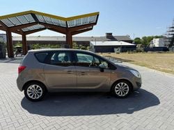 Braun Gebraucht 2013 Opel Meriva Active Van / Kleinbus | 5.999 € (Guter Preis)