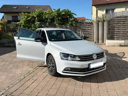 Weiß Gebraucht 2017 VW Jetta Allstar Limousine | 14.999 €