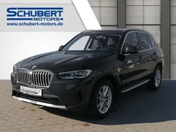 Grau Gebraucht 2022 BMW X3 Sport Line SUV | 41.880 € (Etwas zu teuer)
