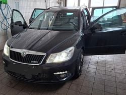 Schwarz Gebraucht 2010 Skoda Octavia RS Kombi | 7.999 € (Fairer Preis)