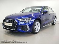Navarrablau metallic Gebraucht 2021 Audi A3 Sportback S-Line Limousine | 21.230 € (Superpreis)