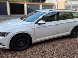 Weiß Gebraucht 2018 VW Passat Comfortline Kombi | 9.500 € (Guter Preis)