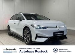 Gletscherweiß metallic (metallic) Gebraucht 2025 VW ID.7 Pro Kombi | 48.990 € (Fairer Preis)