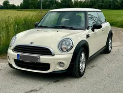 Beige Gebraucht 2011 Mini ONE Kleinwagen | 8.500 € (Teuer)