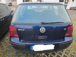 Blau Gebraucht 2003 VW Golf IV Basis Kombi | 850 € (Guter Preis)