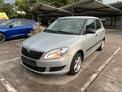Silber Gebraucht 2010 Skoda Fabia Limousine | 4.600 € (Fairer Preis)