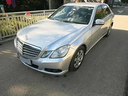 Grau Gebraucht 2009 Mercedes E220 Limousine | 8.800 € (Fairer Preis)