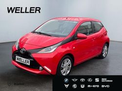 Rot Gebraucht 2014 Toyota Aygo Play Kleinwagen | 8.990 € (Fairer Preis)