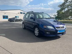 Blau Gebraucht 2004 Mitsubishi Space Gear Van / Kleinbus | 1.599 €