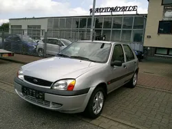 Silber Gebraucht 2000 Ford Fiesta Kleinwagen | 2.250 € (Teuer)