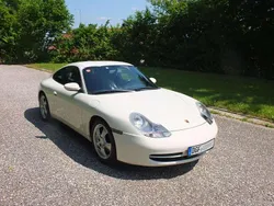 Weiß Gebraucht 2000 Porsche 911 Carrera 4 Coupé | 27.500 €