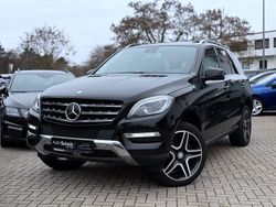 Schwarz Gebraucht 2013 Mercedes ML350 SUV | 21.900 € (Etwas zu teuer)