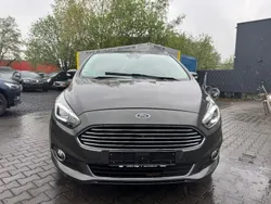 Grau Gebraucht 2015 Ford S-MAX Titanium Van / Kleinbus | 15.990 € (Guter Preis)