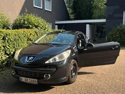 Schwarz Gebraucht 2010 Peugeot 207 CC Roland Garros Cabrio | 4.500 €