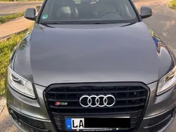 Grau Gebraucht 2016 Audi SQ5 Competition SUV | 23.200 € (Fairer Preis)