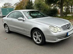 Silber Gebraucht 2002 Mercedes CLK200 Coupé | 2.150 €