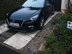 Schwarz Gebraucht 2015 Mazda 3 Limousine | 7.300 € (Guter Preis)