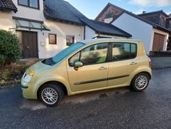 Grün Gebraucht 2005 Renault Modus Van / Kleinbus | 2.500 €