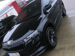 Schwarz Gebraucht 2023 Skoda Karoq SportLine SUV | 29.999 € (Fairer Preis)