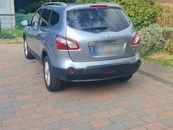 Grau Gebraucht 2011 Nissan Qashqai +2 SUV | 7.850 €