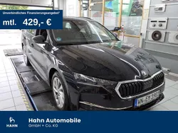 Schwarz Gebraucht 2024 Skoda Octavia Selection Kombi | 31.430 € (Fairer Preis)