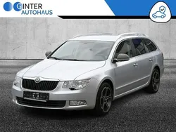 Silber Gebraucht 2011 Skoda Superb Elegance Kombi | 4.490 € (Guter Preis)