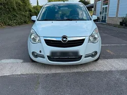 Weiß Gebraucht 2009 Opel Agila Limousine | 2.250 € (Superpreis)
