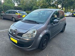 Grau Gebraucht 2009 Renault Modus Van / Kleinbus | 890 €