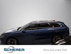 Reef blue metallic Gebraucht 2024 VW Passat Elegance Kombi | 46.950 € (Guter Preis)