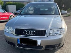 Grau Gebraucht 2004 Audi A4 Limousine | 5.300 € (Teuer)