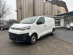 Weiß Gebraucht 2017 Citroën Jumpy Business Class Van / Kleinbus | 9.990 € (Etwas zu teuer)