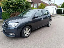 Grau Gebraucht 2017 Dacia Sandero Lauréate Kleinwagen | 7.200 € (Fairer Preis)