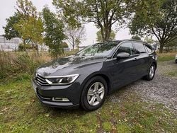Grau Gebraucht 2016 VW Passat Trendline Kombi | 8.950 € (Guter Preis)